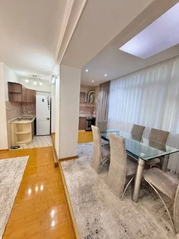 70 m², 3-xonali kvartira, 2/4-2