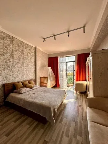 90 м², 3-комн. квартира, 6/8-2