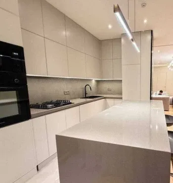 105 м², 3-комн. квартира, 7/14-1