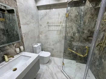 220 м², 5-комн. квартира, 9/9-2