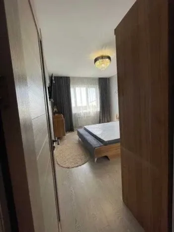 80 м², 3-комн. квартира, 8/9-1