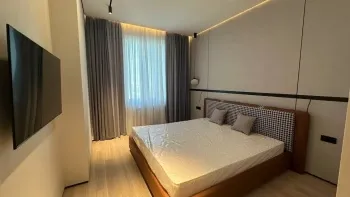 70 м², 2-комн. квартира, 2/15-2