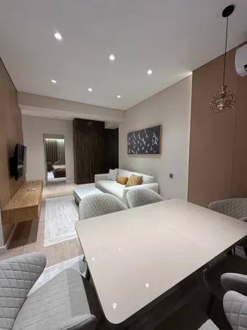 84 м², 3-комн. квартира, 2/14-1