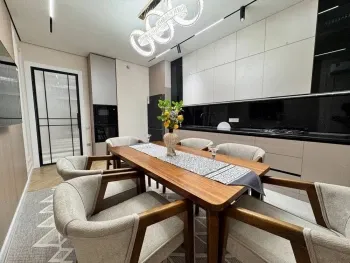 145 м², 4-комн. квартира, 4/10-1
