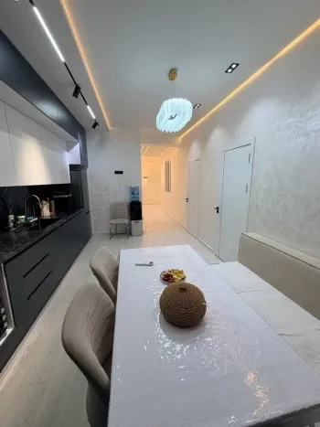 80 м², 4-комн. квартира, 8/10-1