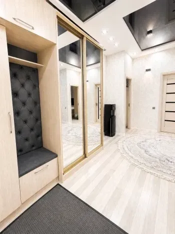 77 м², 3-комн. квартира, 4/8-3