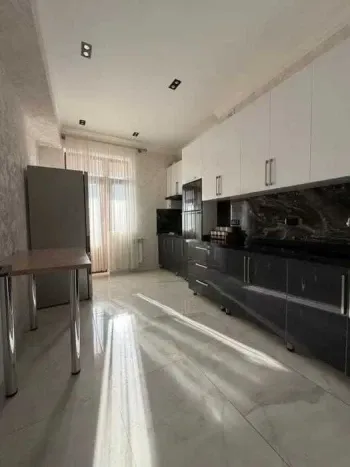 235 м², многокомнатная квартира, 7/8-1