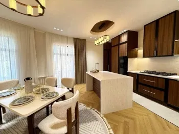 151 м², 4-комн. квартира, 4/10-2