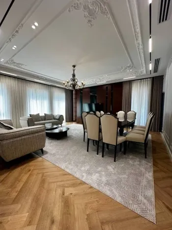 232 м², 5-комн. квартира, 5/10-2