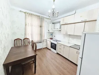 60 м², 2-комн. квартира, 1/7-2