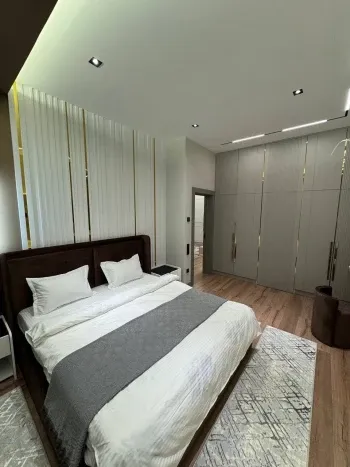83 m², 3-xonali kvartira, 10/10-2