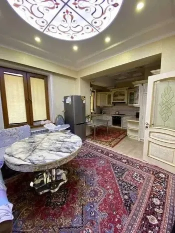 192 м², многокомнатная квартира, 1/5-1