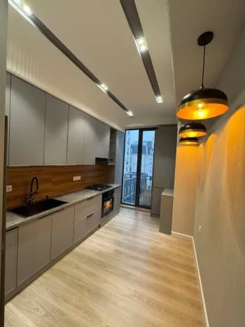100 м², 3-комн. квартира, 5/8-2