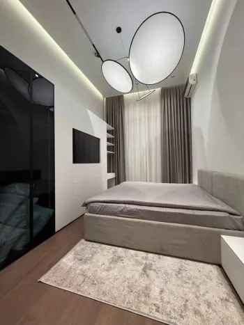 200 м², 3-комн. квартира, 7/7-1