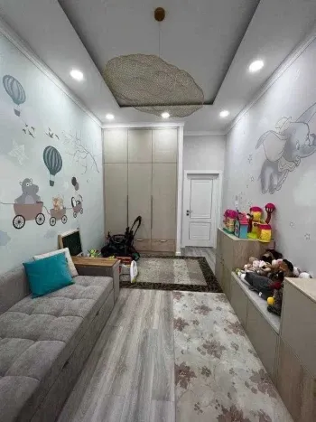 135 м², 5-комн. квартира, 1/9-3