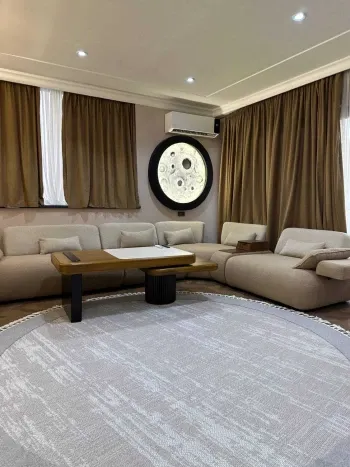 180 м², 5-комн. квартира, 10/11-3