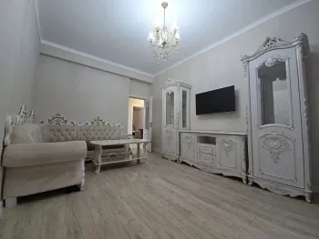 65 м², 3-комн. квартира, 2/8-1