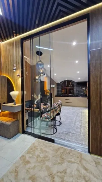 100 м², 3-комн. квартира, 10/10-1