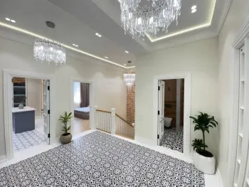 185 м², 5-комн. квартира, 1/8-2