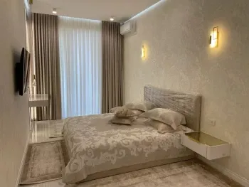 70 м², 2-комн. квартира, 4/8-1