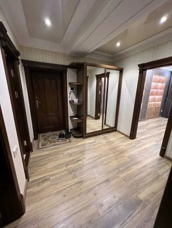 90 м², 3-комн. квартира, 4/6-1