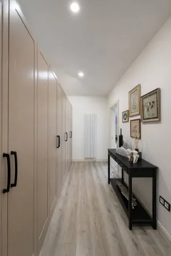 121 м², 4-комн. квартира, 8/9-3