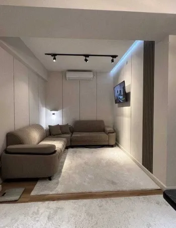 60 м², 3-комн. квартира, 4/8-1