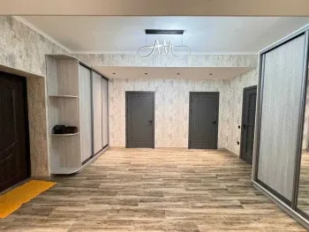 107 м², 3-комн. квартира, 4/7-1