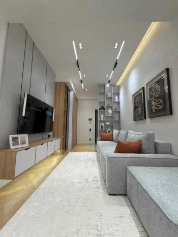 80 м², 3-комн. квартира, 2/8-1