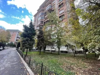 411 m², erkin reja, 8/8-1