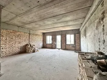 130 м², 4-комн. квартира, 8/10-2