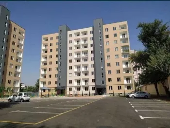 74 м², 3-комн. квартира, 8/9-0
