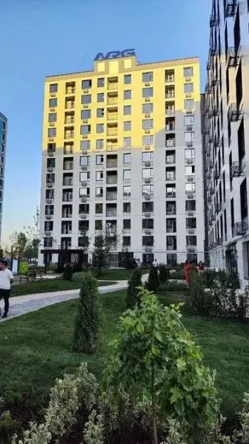 81 м², 3-комн. квартира, 3/9-0