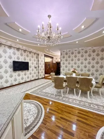 215 м², 4-комн. квартира, 3/5-1